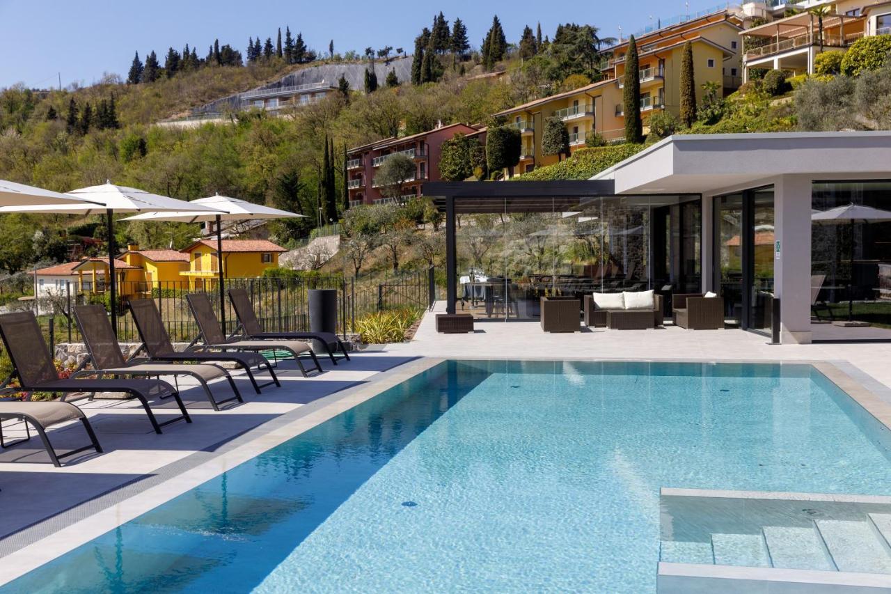 Deville & Spa Костермано Экстерьер фото